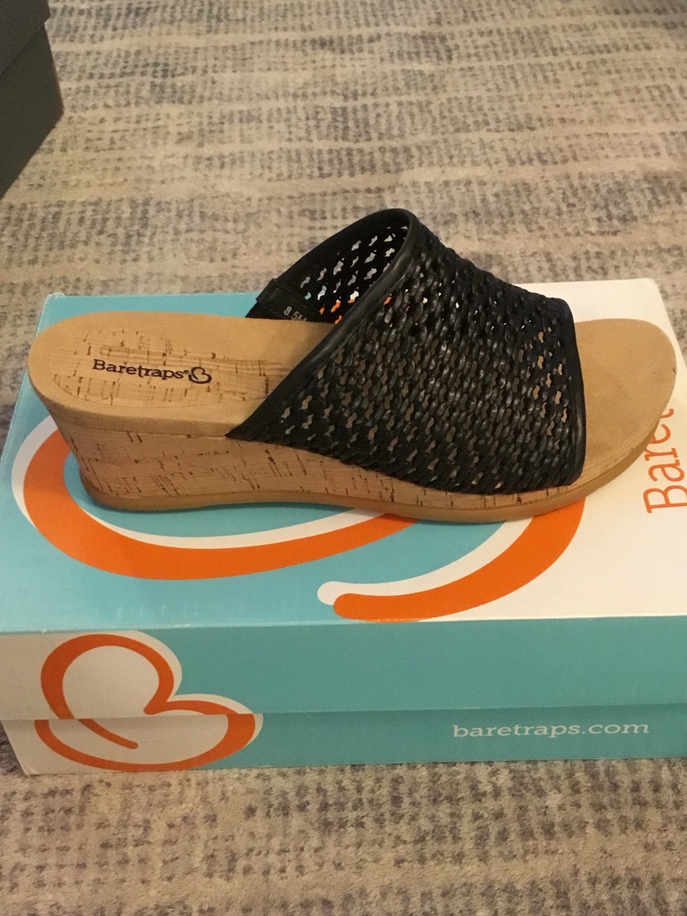 BareTraps Black Flossey Wedge Slide Sandal NIB - Picture 3 of 7